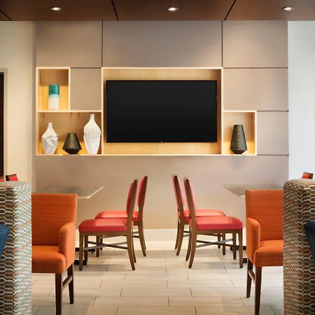 Holiday Inn Express & Suites - Middletown By Ihg Bagian luar foto