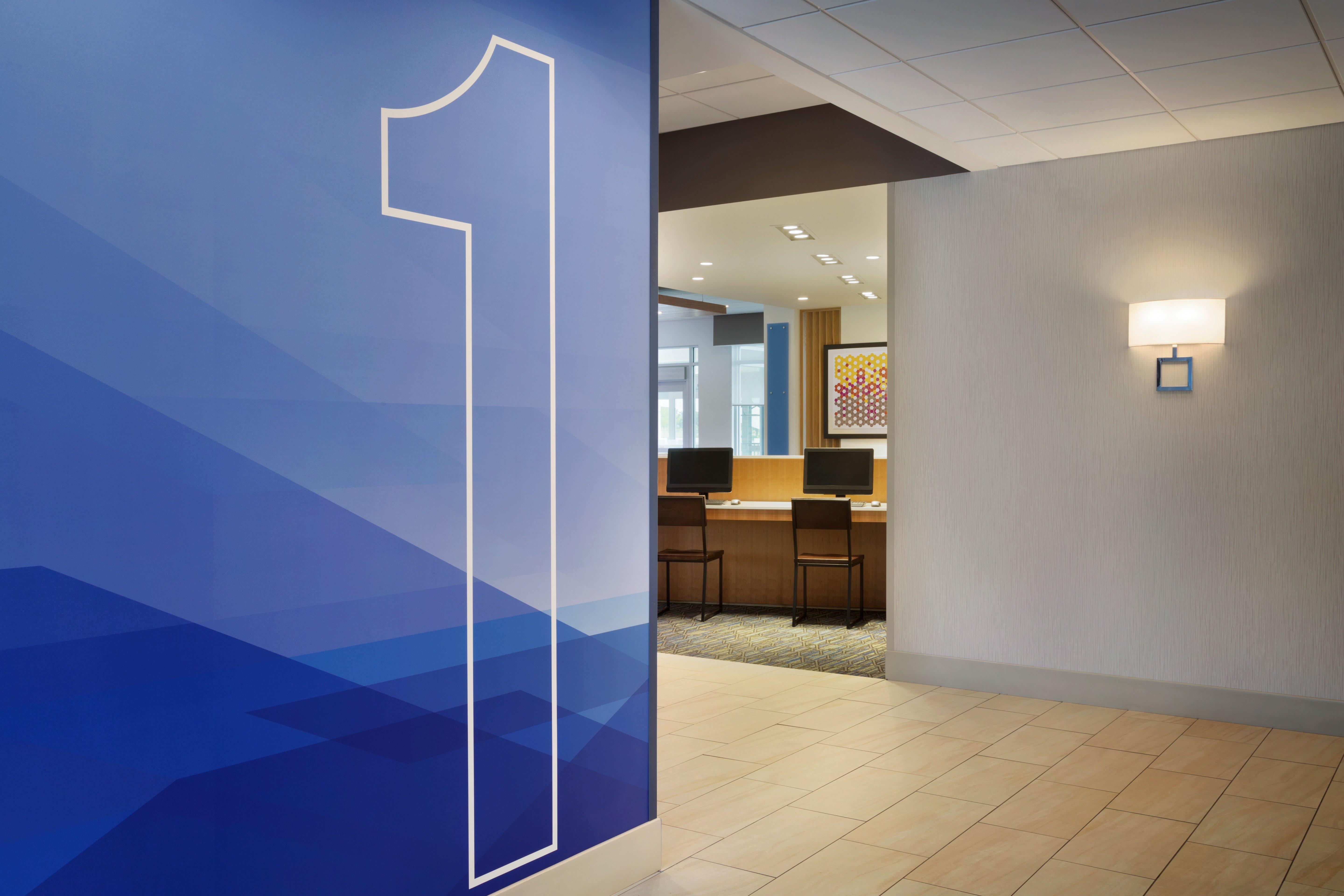 Holiday Inn Express & Suites - Middletown By Ihg Bagian luar foto